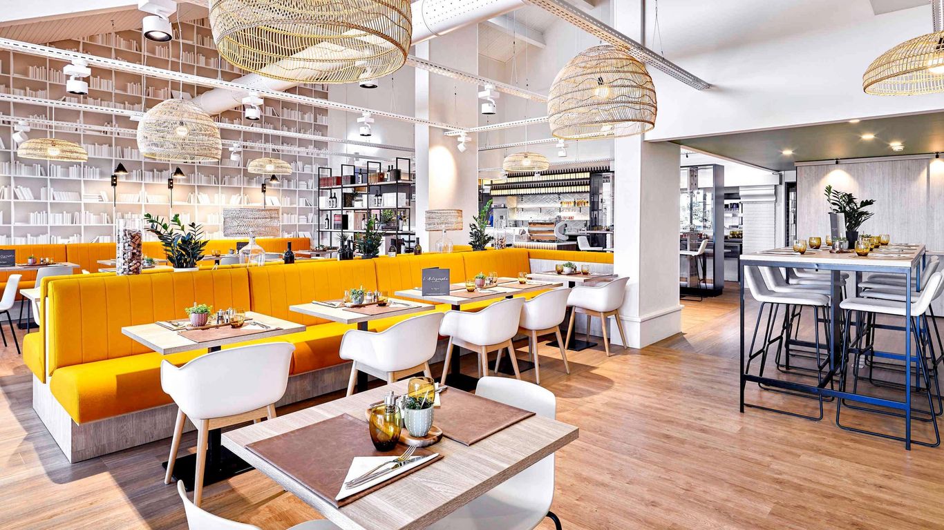 アイビス ラ ロッシュ シュル ヨン