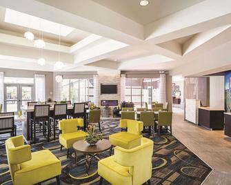 La Quinta Inn & Suites by Wyndham Phoenix Chandler - Phoenix - Lounge