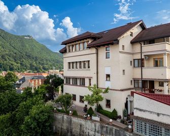 Casa Cranta - Braşov - Rakennus