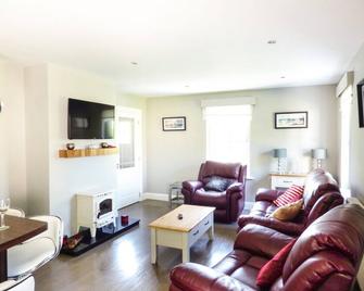 Hidden Gem Cottage - Dungloe - Living room