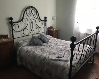 Camere Gozzante - Pienza - Bedroom