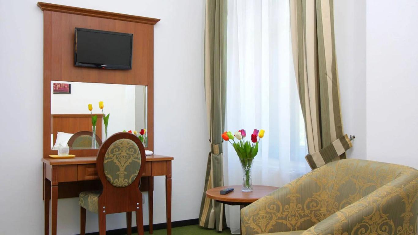Hotel Palace
