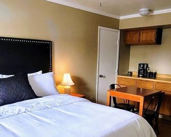 Bridge of The Gods Motel, Cabins & RV Park - Cascade Locks - Habitación