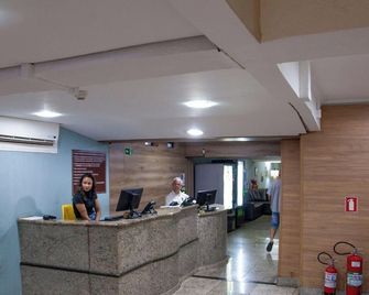 Londres Royal Hotel - Londrina - Recepción