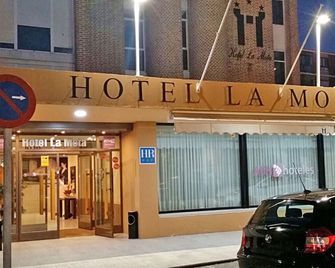 Hotel La Mota - Medina del Campo - Edifício