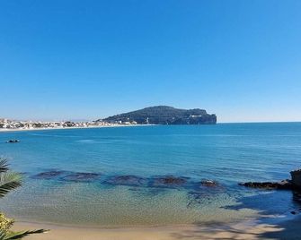 At Antonia's House - Gaète - Plage