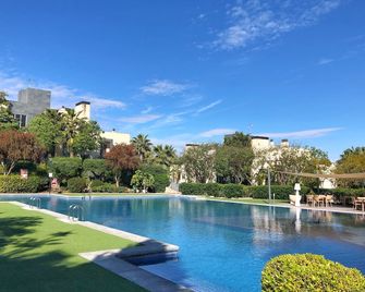 إل بلانتيو غولف ريزورت - اليكانتي - حوض السباحة