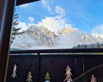 Casa Florescu - Busteni - Балкон