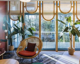 ibis Styles Antibes - אנטיב - לובי