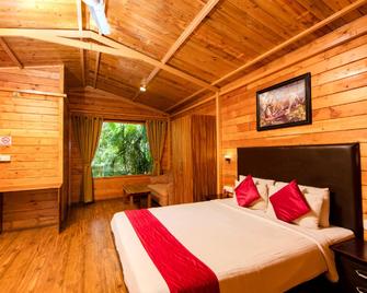Majestic Beach Comforts - Varca - Bedroom