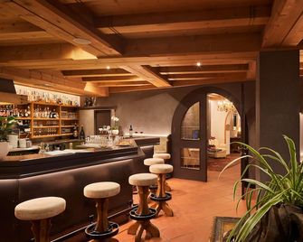 Dolomites Wellness Hotel Savoy - La Villa - Bar