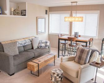 Cottonwood Condo 1473 - Ketchum - Living room