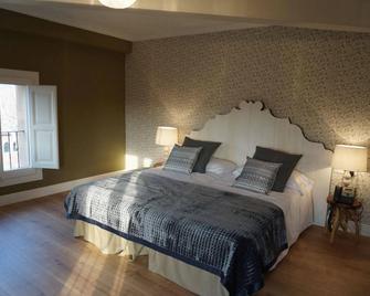 Hotel Can Ribalta - San Antonio de Vilamajor - Habitación