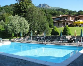 Hotel Royal - Menaggio - Pool