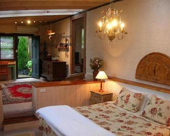 Hills Havens Cottages - Leura - Slaapkamer