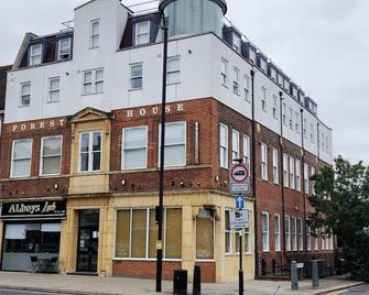 Forest House Hotel - London - Building
