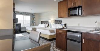 Holiday Inn Express & Suites Warwick-Providence (Airport) - Warwick