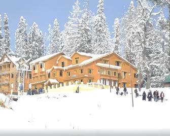 Hotel Khaleel Palace - Gulmarg - Building