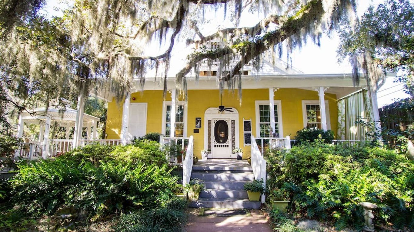 Tybee Island Inn Bed & Breakfast