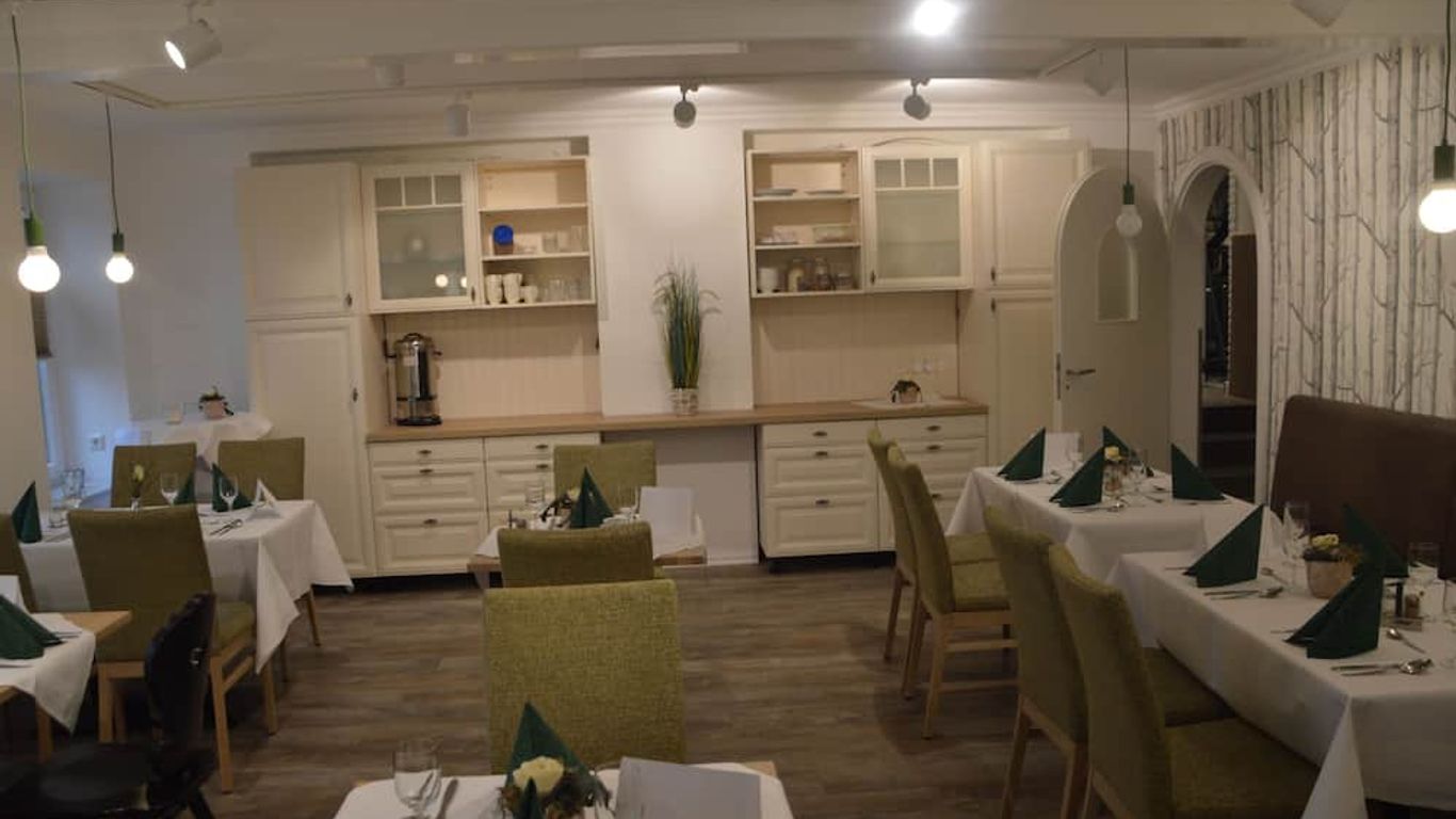 โรงแรมสู่ครักใหญ่