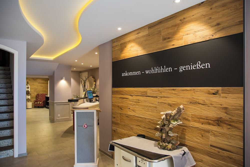 Landgasthof & Land-gut-Hotel Zur Rose - Ehingen - Recepce