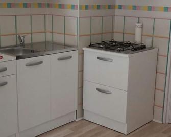 Holiday Apartment In The Center Of Trani - Trani - Phòng bếp