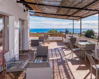 Hotel Rural Almazara - Nerja - Balkong