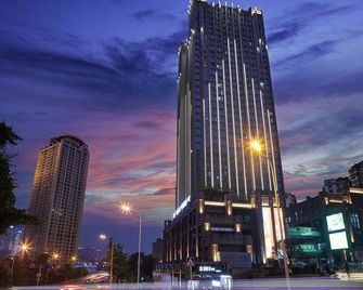The Moss Loft Apartment (Chongqing Jiefangbei) - Chongqing - Building