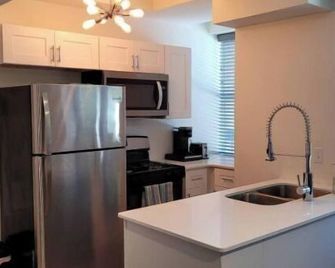 Fab Studio Near Capitol, Hospitals, & Fair Grounds - Jackson - Kitchen