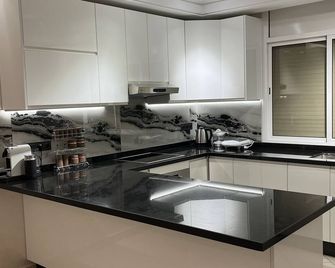 Beautiful apartment in a prime location Nador Jadid - Nador - Küche