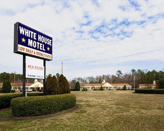 Whitehouse Motel Richmond South - ריצ'מונד - בניין