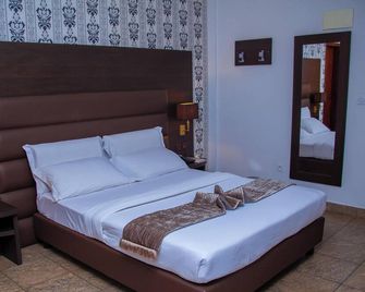 New Heaven Hôtel - Yaoundé