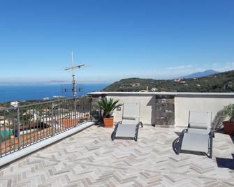 Agriturismo La Lobra - Massa Lubrense - Balcony