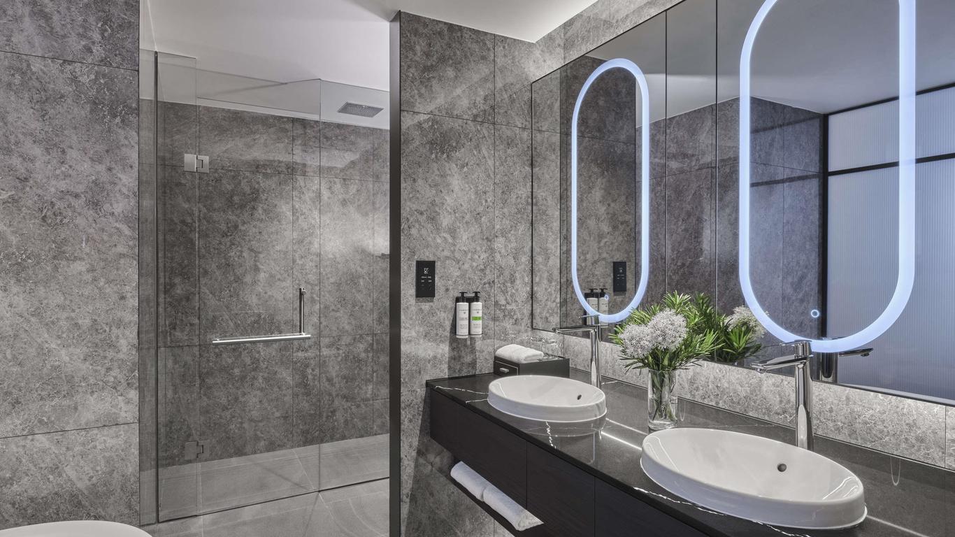 Pullman Singapore Hill Street