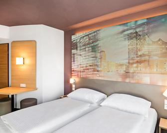 فندق بي آند بي في مطار هامبورغ - هامبورغ - غرفة نوم