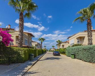 Paradise Town Villa Lucky - Belek - Extérieur