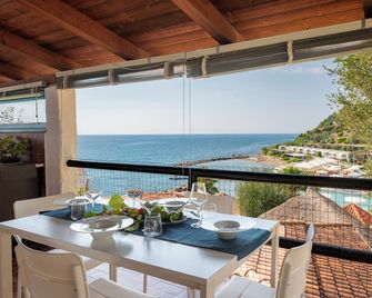 Resort Baia del Silenzio - Pisciotta - Balcone
