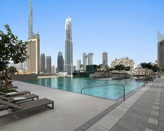 Vogue | Downtown with Direct Access to Dubai Mall - Madinat Zayed - Piscina
