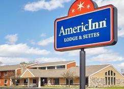 AmericInn by Wyndham Burlington - Burlington - Building