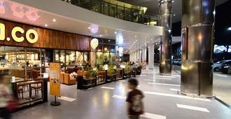 Zest Airport Jakarta by Swiss-Belhotel International - Tangerang City - Hall d’entrée