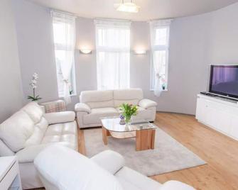 Studio Apartament Centrum Katowice - Kattowitz - Wohnzimmer