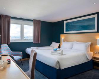 Travelodge Swansea Central - Swansea - Phòng ngủ
