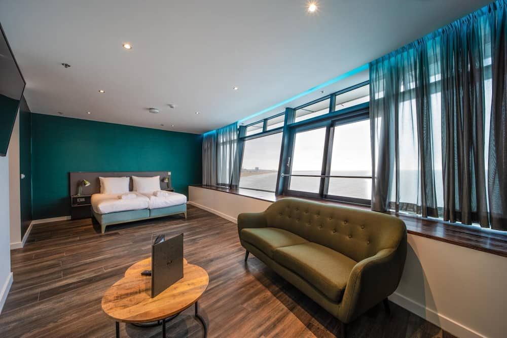 De Pier Suites - האג
