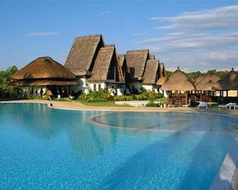 Cebu Dulcinea Hotel and Suites-Mactan Airport Hotel - Lapu-Lapu City - Uima-allas