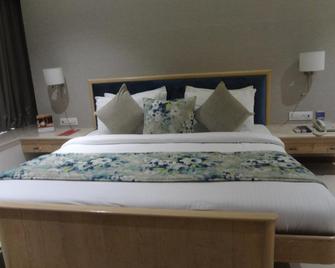 Hotel Suncity Apollo, Colaba - Mumbai