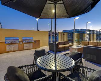 Fairfield Inn & Suites by Marriott Las Vegas Airport South - Las Vegas - Balcony