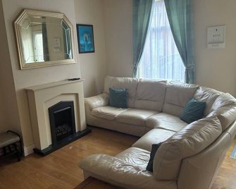 South Lakes Town Centre House - Barrow-in-Furness - Living room