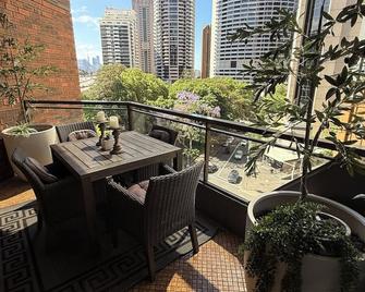 Perfect City Apartment in Perfect Location - Sydney - Balcony