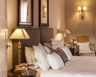Corte Gondina boutique hotel - La Morra - Slaapkamer