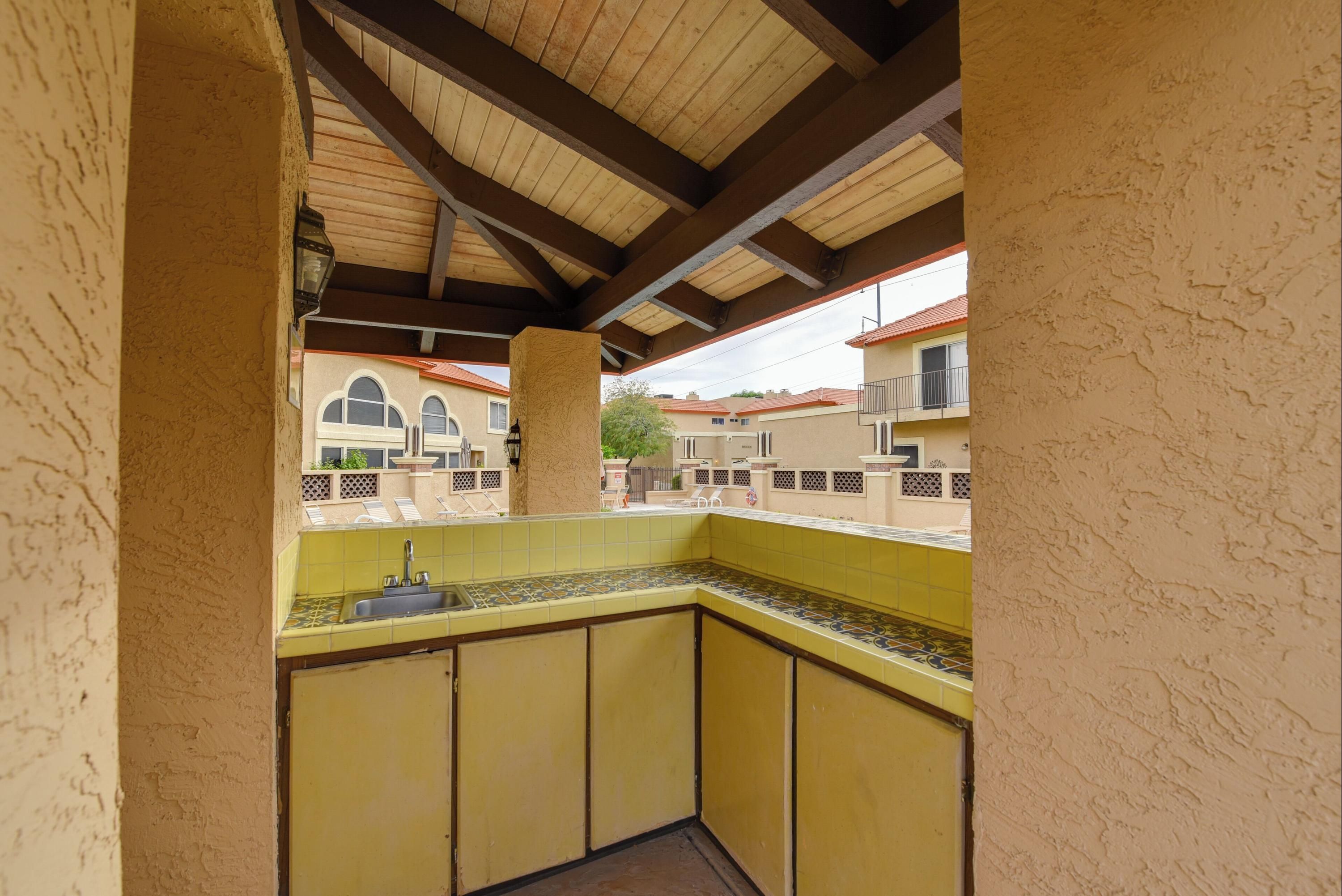 14 Mi to Dtwn Phoenix Condo with Balcony and Spa! - פיניקס